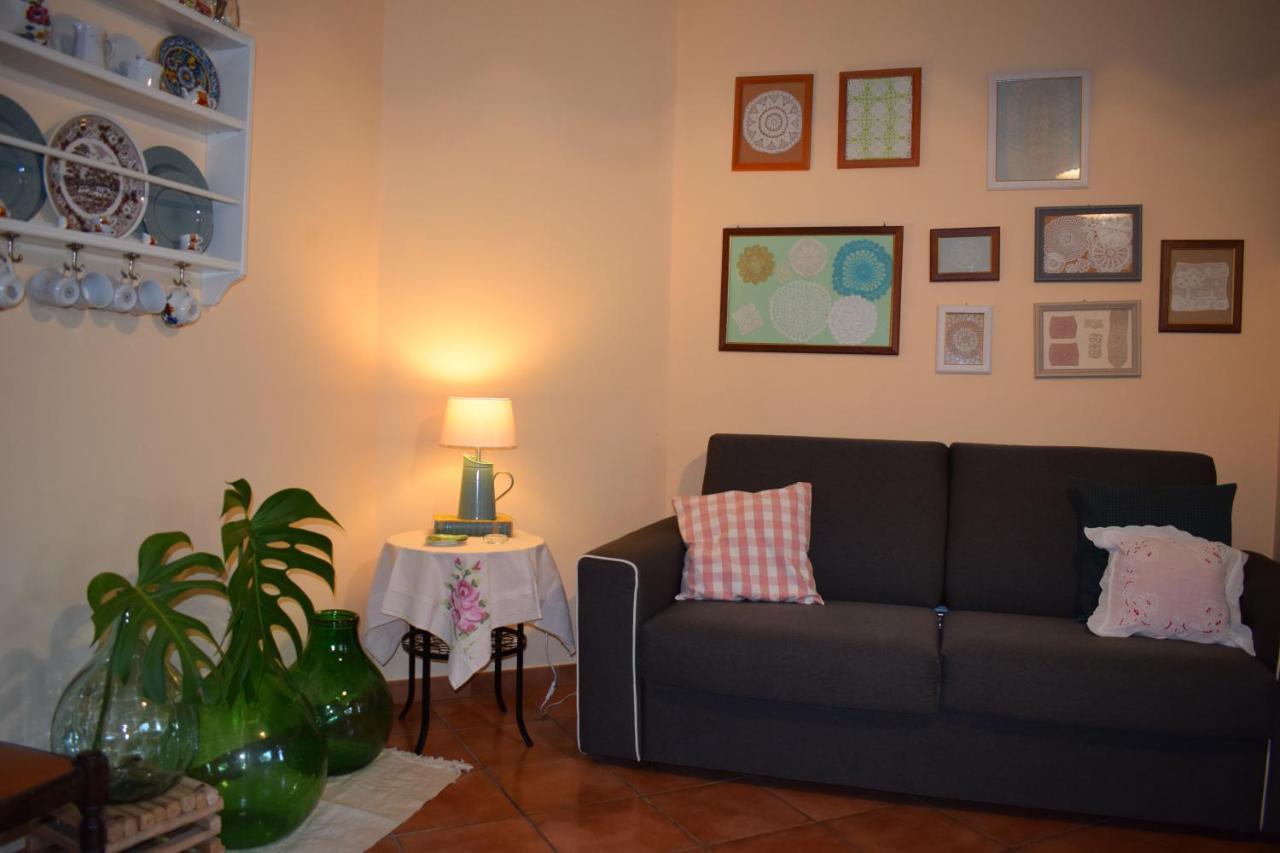 La Casa Di Giulia Apartment Forza d'Agro Luaran gambar