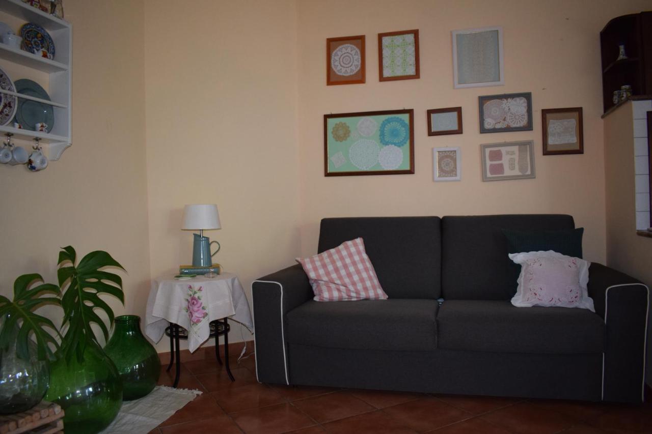 La Casa Di Giulia Apartment Forza d'Agro Luaran gambar