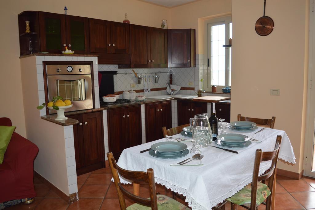 La Casa Di Giulia Apartment Forza d'Agro Luaran gambar