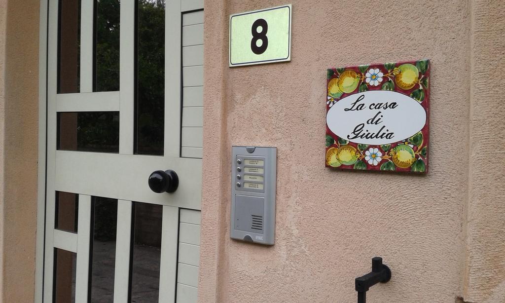 La Casa Di Giulia Apartment Forza d'Agro Luaran gambar